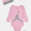 Jordan Jumpman Bootie Set Unisex - Gorro - Pink Foam 8 Jordan Jumpman Bootie Set Unisex - Gorro - Pink Foam -ADIDAS PERFORMANCE Ventas 0f8b0b0856014914a8a3c66f4723db54