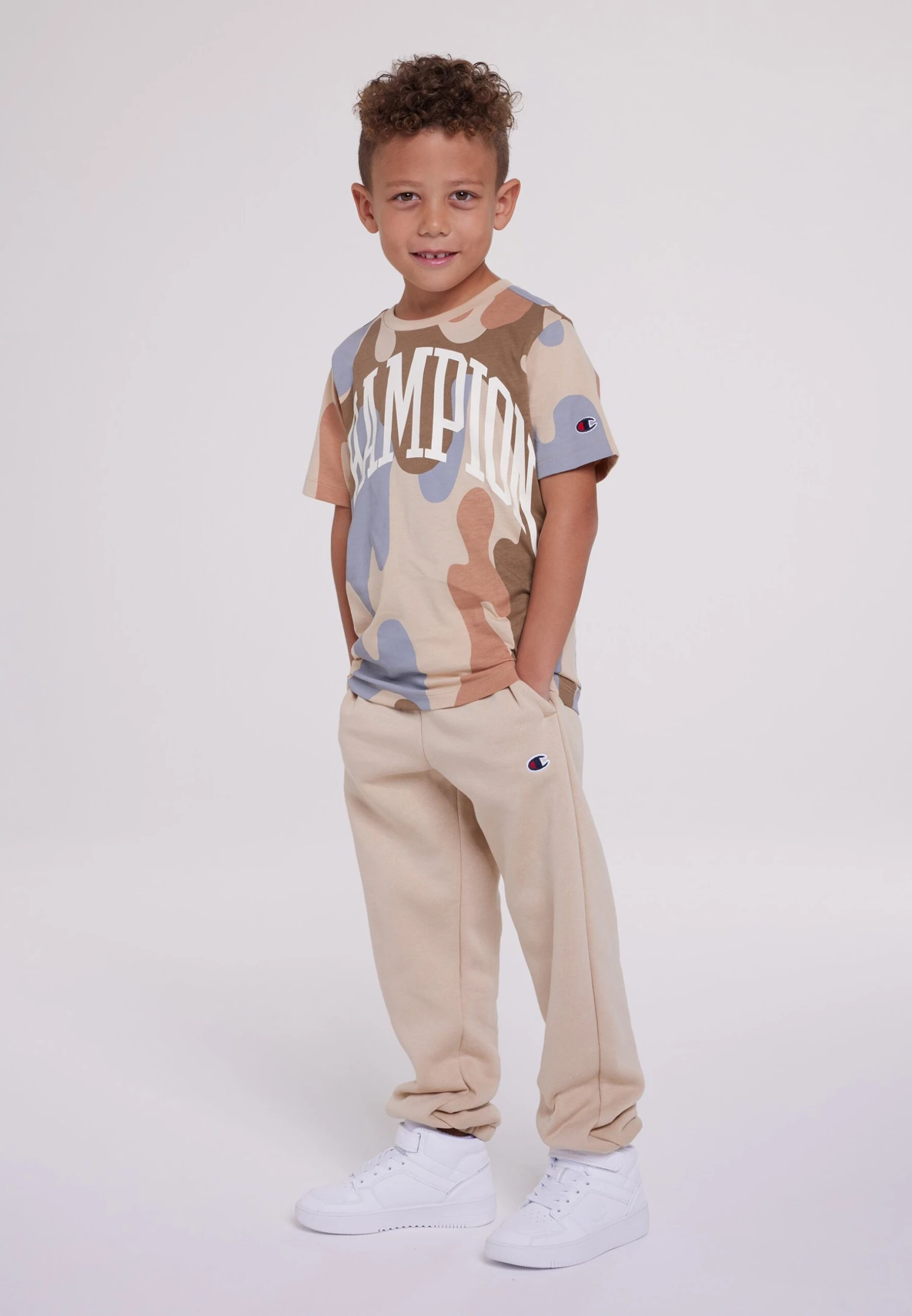 Crewneck - Camiseta Estampada - Beige/Multi-Coloured 2 Crewneck - Camiseta Estampada - Beige/Multi-Coloured - Imagen 2