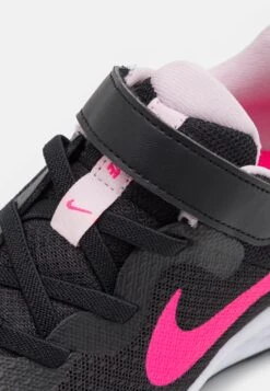Nike Performance Revolution 6 Unisex - Zapatillas De Running Neutras - Black/Hyper Pink/Pink Foam 11 Nike Performance Revolution 6 Unisex - Zapatillas De Running Neutras - Black/Hyper Pink/Pink Foam -ADIDAS PERFORMANCE Ventas 76def356c95e45cbae485cf7c825966e