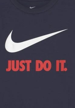 Nike Sportswear Tee- Camiseta Estampada - Obsidian/University Red -ADIDAS PERFORMANCE Ventas 849ba476b0de4b88be0f68f8e4f978c5