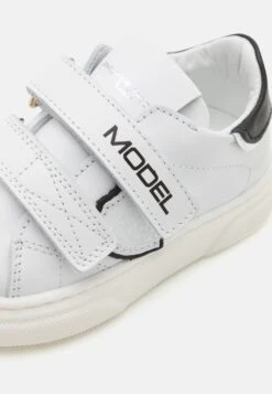 Philippe Model Unisex - Zapatillas - White/Black/Silver 11 Philippe Model Unisex - Zapatillas - White/Black/Silver -ADIDAS PERFORMANCE Ventas 9a41cbf55b994181bca2515a9911f8e0