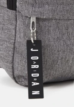 Air Jordan Mini Backpack Unisex - Mochila - Carbon Heather 8 Air Jordan Mini Backpack Unisex - Mochila - Carbon Heather -ADIDAS PERFORMANCE Ventas a18d004789b04359b9a8a23da8359419