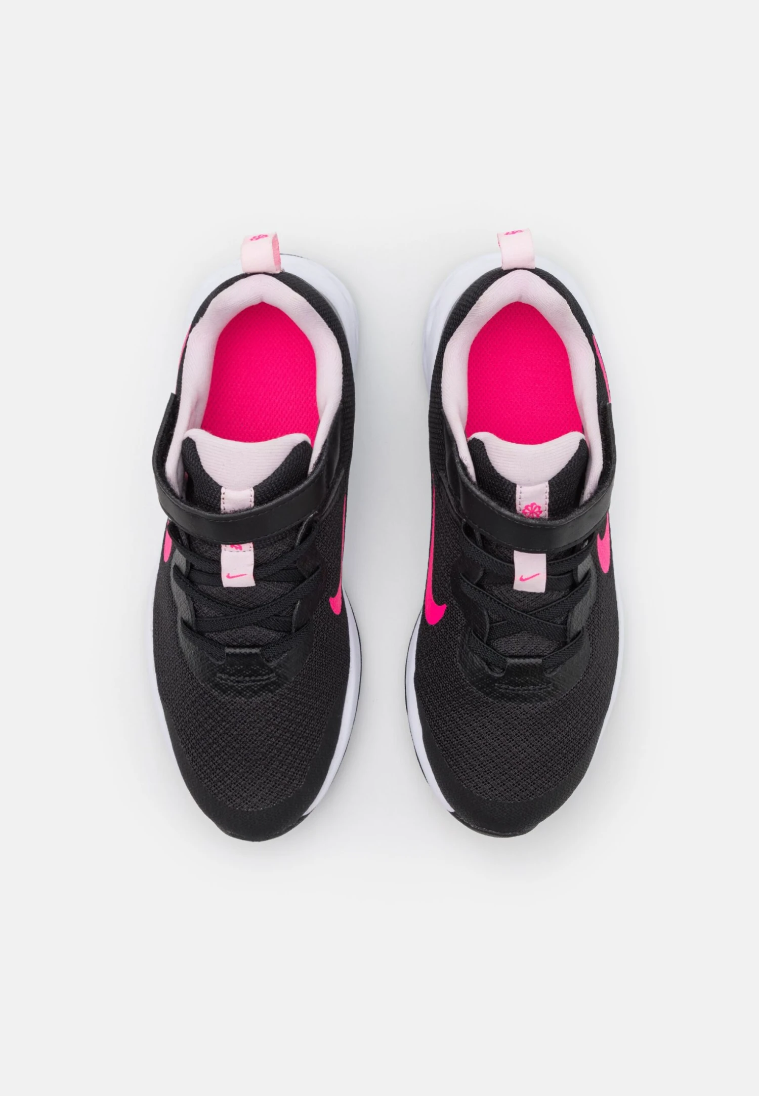 Nike Performance Revolution 6 Unisex - Zapatillas De Running Neutras - Black/Hyper Pink/Pink Foam 4 Nike Performance Revolution 6 Unisex - Zapatillas De Running Neutras - Black/Hyper Pink/Pink Foam - Imagen 4