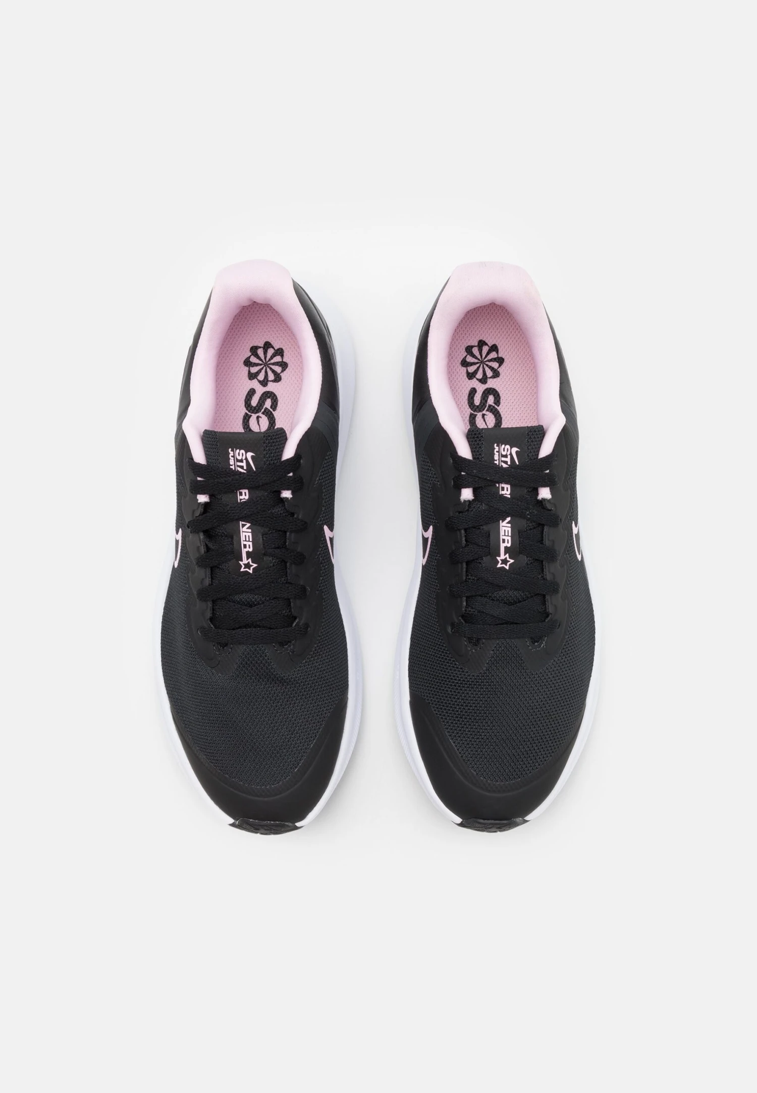 Nike Performance Star Runner 3 Gs Unisex - Zapatillas De Running Neutras - Black/Dark Smoke Grey/Pink Foam 4 Nike Performance Star Runner 3 Gs Unisex - Zapatillas De Running Neutras - Black/Dark Smoke Grey/Pink Foam - Imagen 4