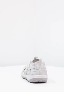Keen Moxie Youth Unisex - Sandalias De Senderismo - Silver -ADIDAS PERFORMANCE Ventas bba9108ad34c4130b8d398ea894f254e