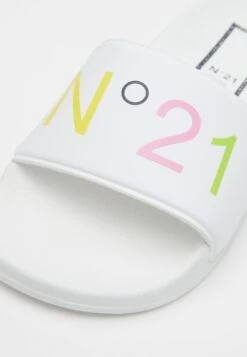 N°21 Sandalias Planas - White -ADIDAS PERFORMANCE Ventas bf4655a7ca5a4d508d5fb43efcb66ef8