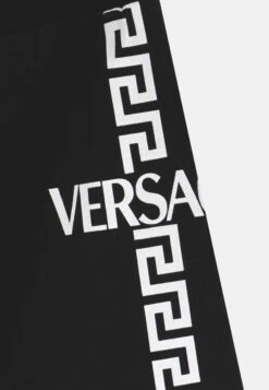 Versace Logo Greca Unisex - Shorts - Nero/Bianco -ADIDAS PERFORMANCE Ventas d7f287a865a749b88e07477175d663d4