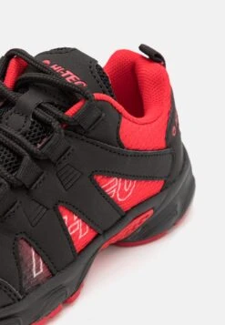 Hi-Tec Warrior Jr Unisex - Zapatillas De Senderismo - Black/Red 11 Hi-Tec Warrior Jr Unisex - Zapatillas De Senderismo - Black/Red -ADIDAS PERFORMANCE Ventas e5f1973e0c0b4b8b8934d2bef4f40127