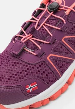 TROLLKIDS Kids Sandefjord Low Unisex - Zapatillas De Senderismo - Mulberry/Peach 11 TROLLKIDS Kids Sandefjord Low Unisex - Zapatillas De Senderismo - Mulberry/Peach -ADIDAS PERFORMANCE Ventas f2178e30f4e84b56bf458659b53f80ab